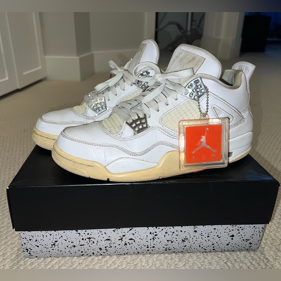 Air Jordan 4 “Pure Money” - Picture 2 of 8